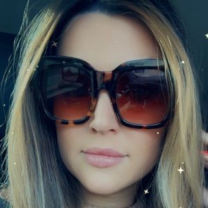 Meet your Posher, Katy